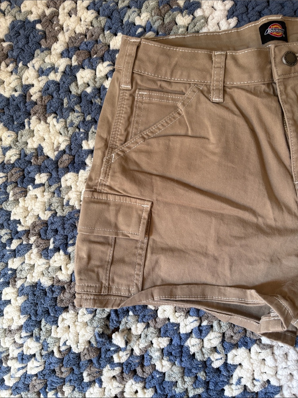 Dickies Women's Khaki Utility Cargo Shorts - Picture 2 of 6